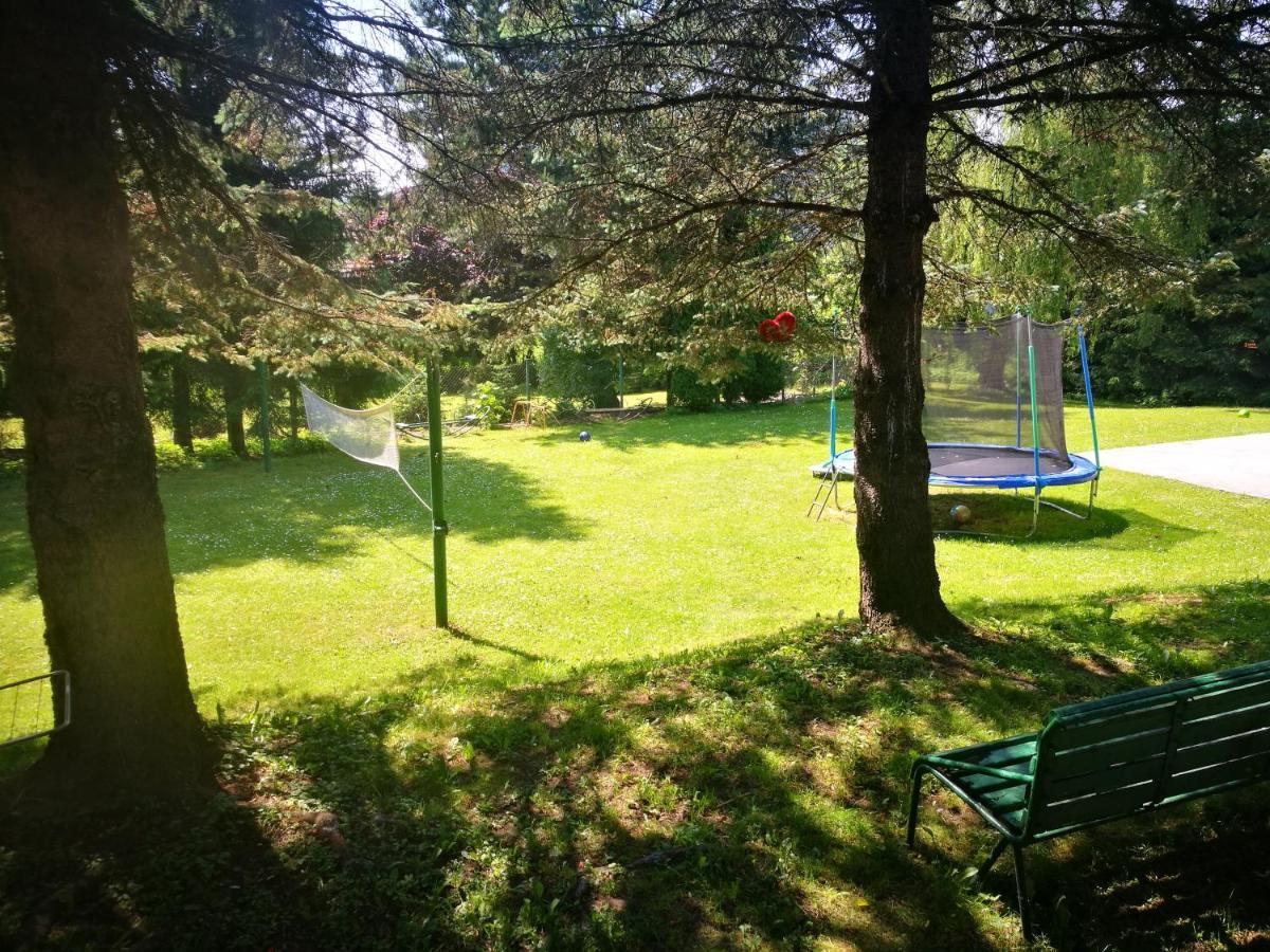 Milusia Hotel Мушина Екстериор снимка